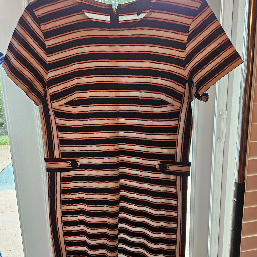 Short sleeve summer striped dress with button details